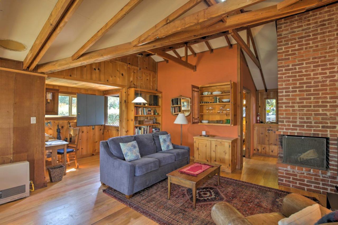 Hillside Home With Deck And Views Of Tomales Bay! インバーネス エクステリア 写真