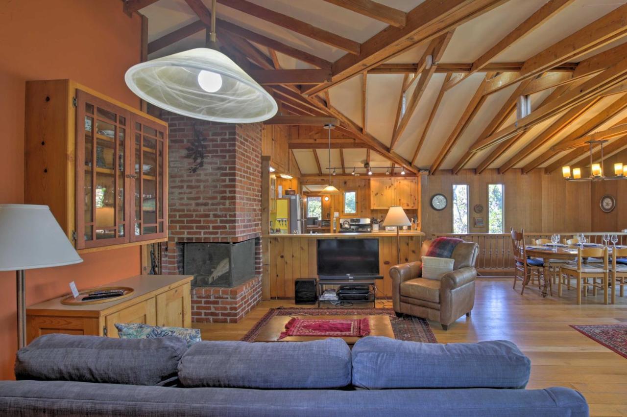 Hillside Home With Deck And Views Of Tomales Bay! インバーネス エクステリア 写真