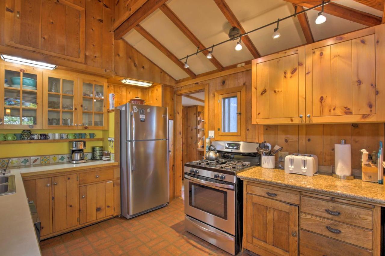 Hillside Home With Deck And Views Of Tomales Bay! インバーネス エクステリア 写真